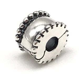 Pandora Beveled Ridges Clip Retired Bead Charm